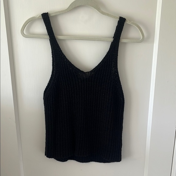 Black VNECK crotchet Knit Women's Tank Top MEDIUM minimalist neutral chic classy - Picture 1 of 7